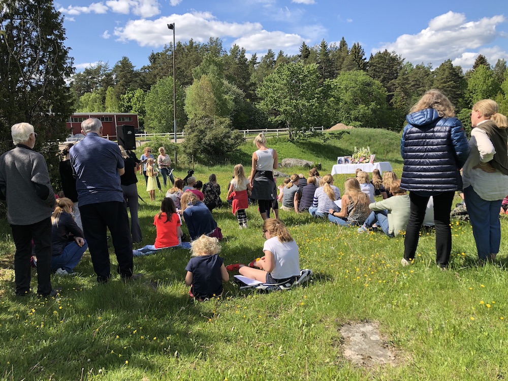 Rehabiliteringen av de EHV-sjuka hästarna på Skånsta Ryttare framskrider