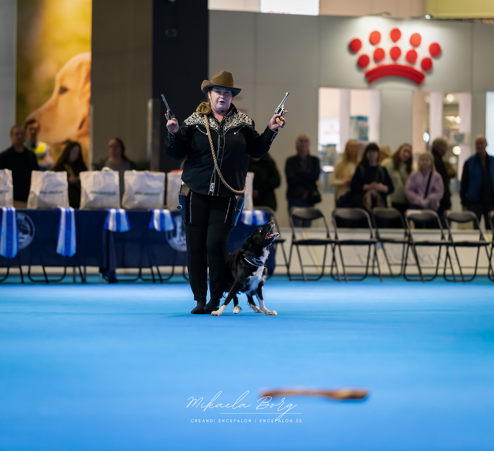 Kristin Wärnbring tillsammans med hunden Ruth