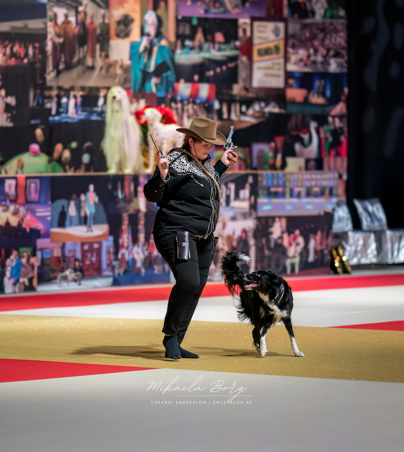 Kristin Wärnbring tillsammans med hunden Ruth