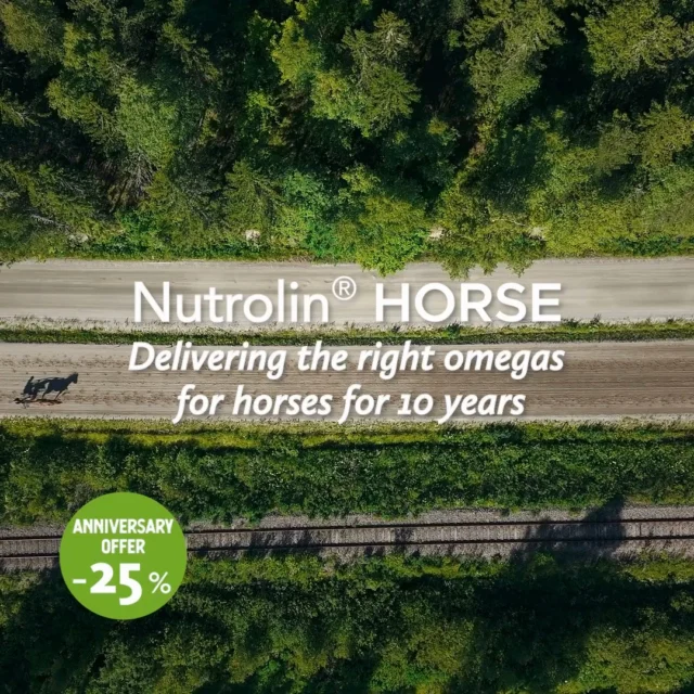 What do you get when you combine fatty acids, cutting-edge research, and a love for horses?The Nutrolin® HORSE product range.Ten years ago, we introduced omega supplements designed to support your horse’s wellbeing every single day. Our philosophy has been simple from the very beginning: not just any oil, but the right omegas for the right purpose, enhanced with carefully selected nutrients.Nutrolin® HORSE is in a league of its own. 🐎